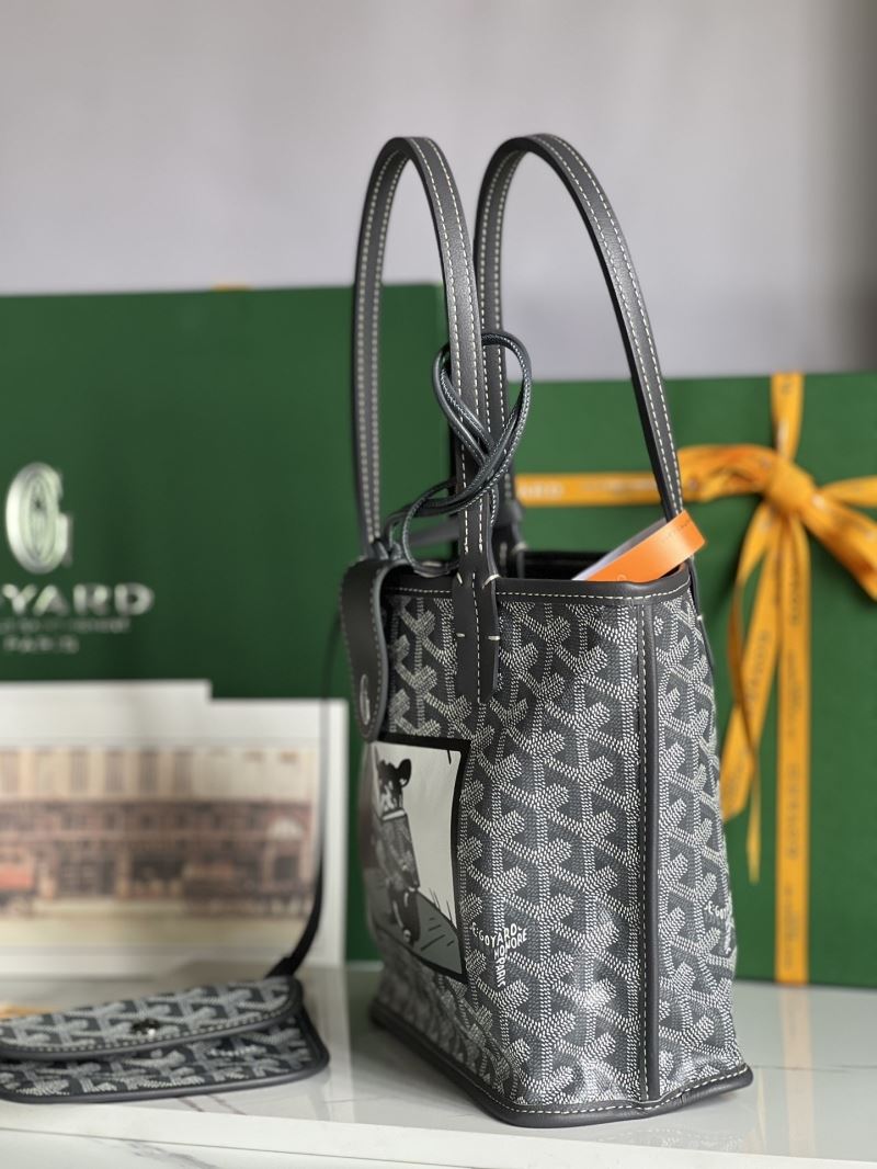 Goyard Shopping Bags